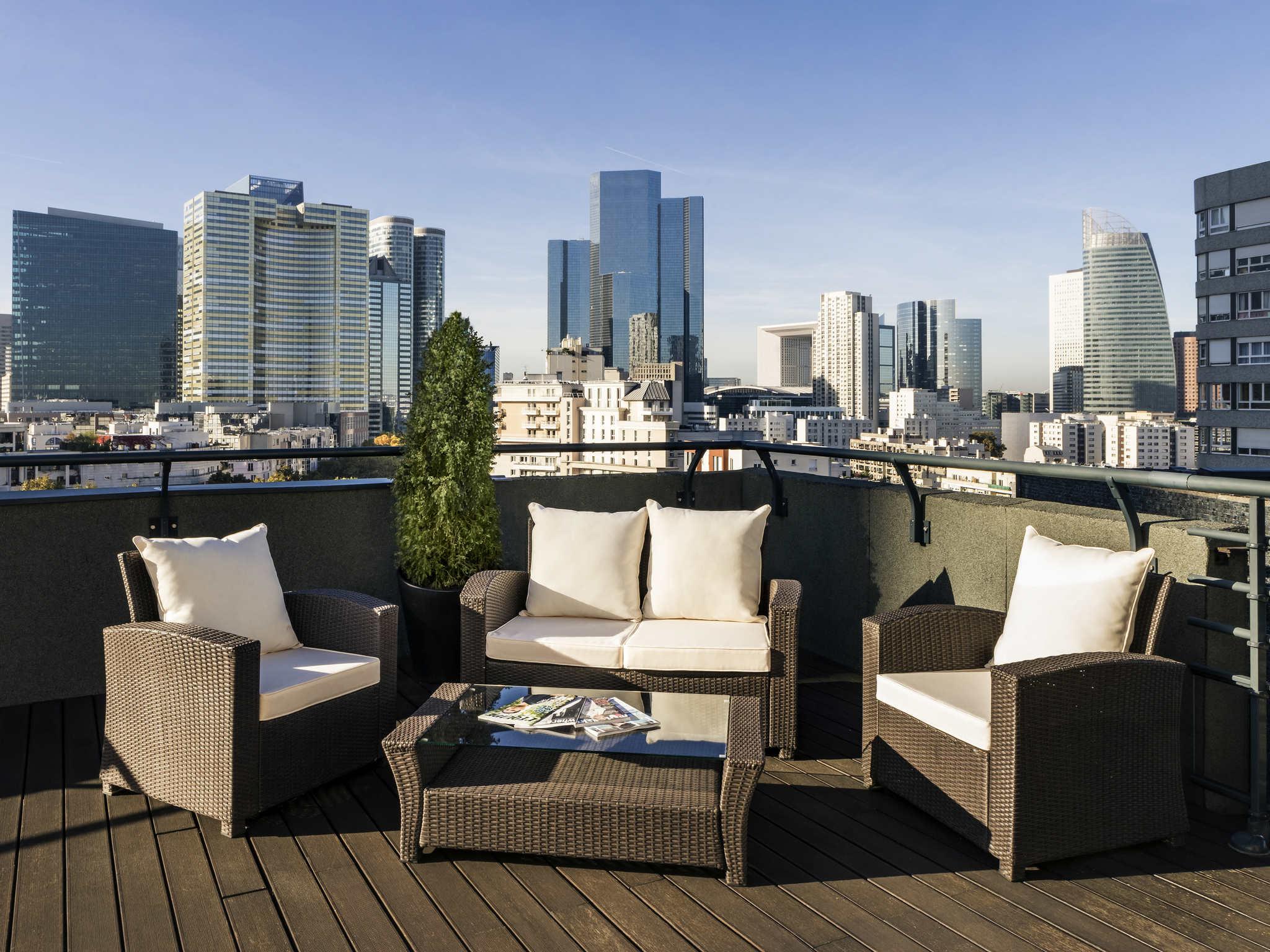 Mercure Paris La Defense Courbevoie Exterior photo